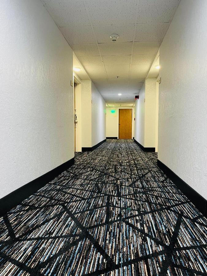 New Victorian Inn & Suites Omaha Eksteriør billede