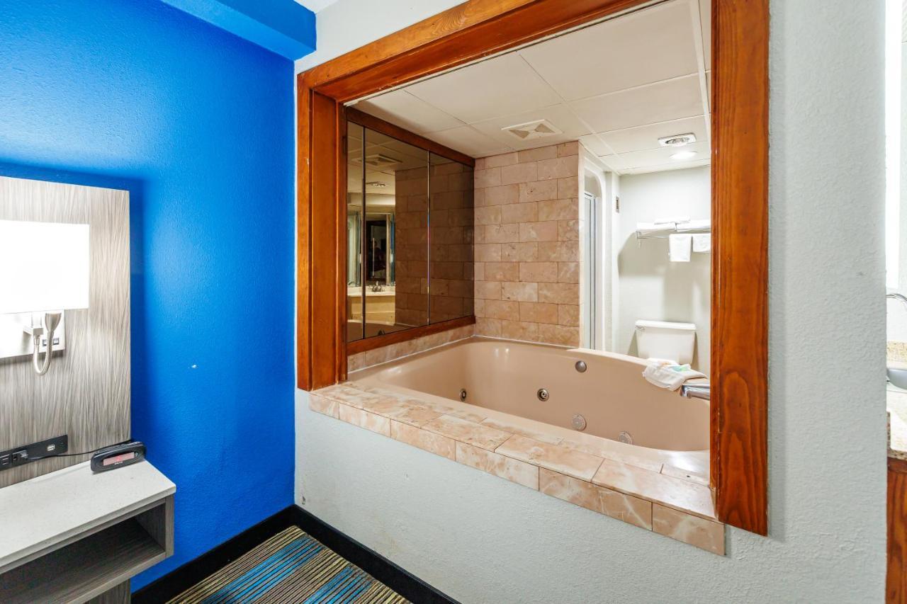 New Victorian Inn & Suites Omaha Eksteriør billede